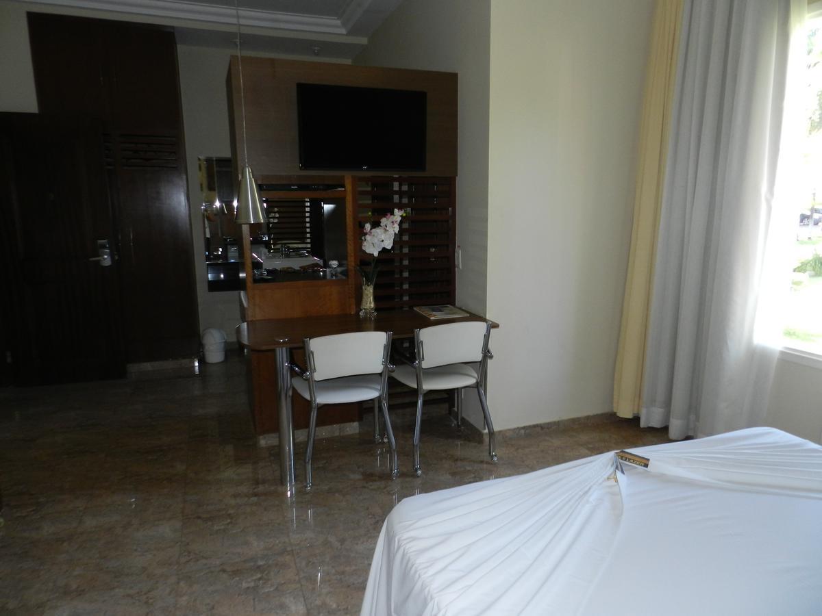 Paradise Inn Hotel Катандува Экстерьер фото