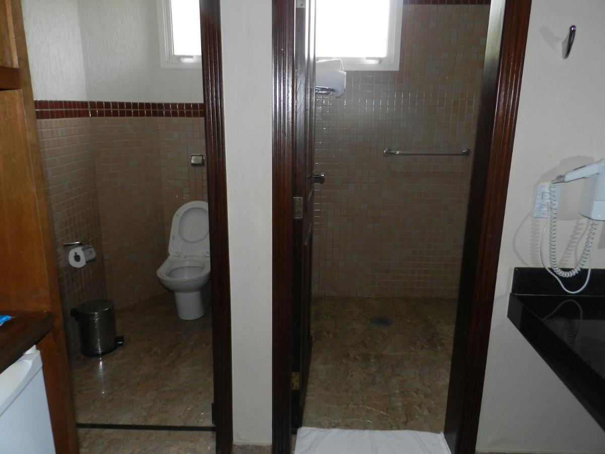 Paradise Inn Hotel Катандува Экстерьер фото